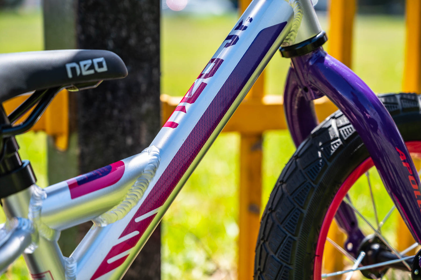 Balance Bike Radius Neo Jr. (Silver/Pink) - MetroCycle