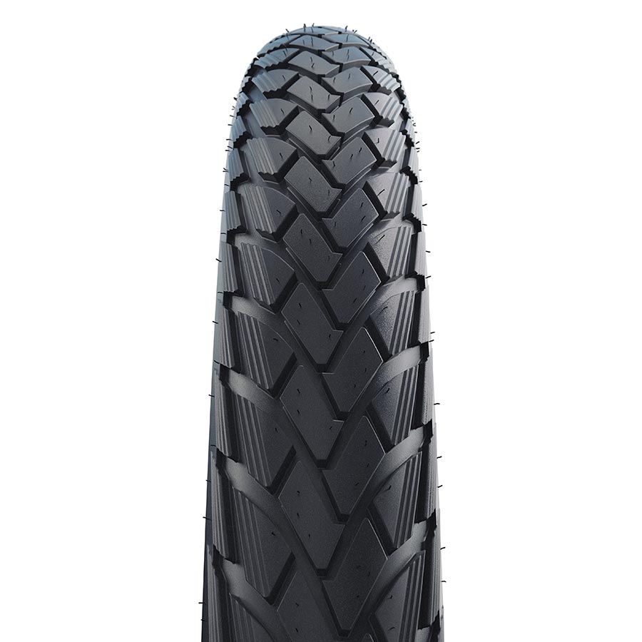 Schwalbe Green Marathon hybrid tire with 700x28c size, black and green design, wire bead clincher, eco-friendly and puncture-resistant.