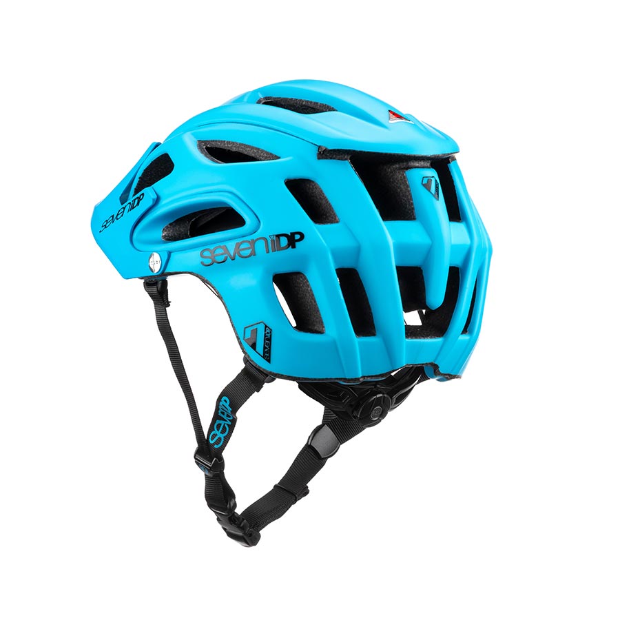 7iDP M2 mountain bike helmet in matte and gloss black, size medium (56-59cm), with aerodynamic design and ventilation features.