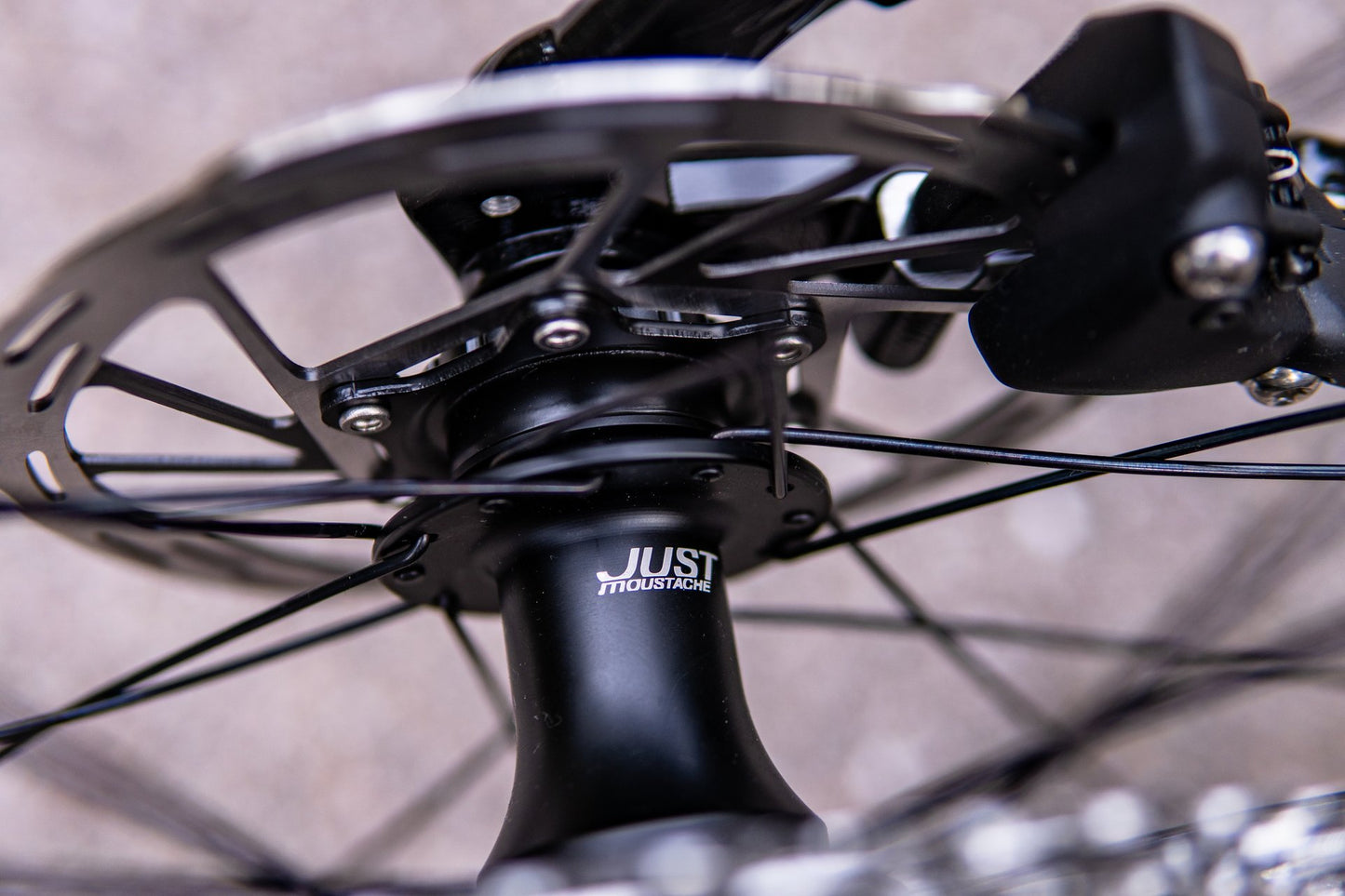 Moustache Dimanche 28 Road 4 - MetroCycle