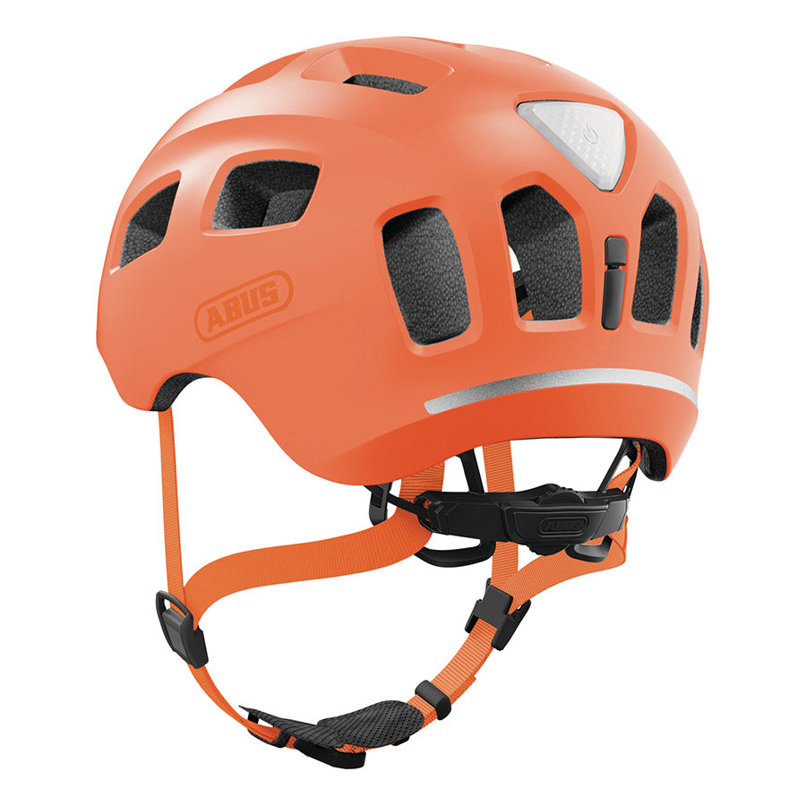 Abus Youn-I 2.0 youth helmet in velvet black with adjustable straps and ventilation for safe, comfortable riding.