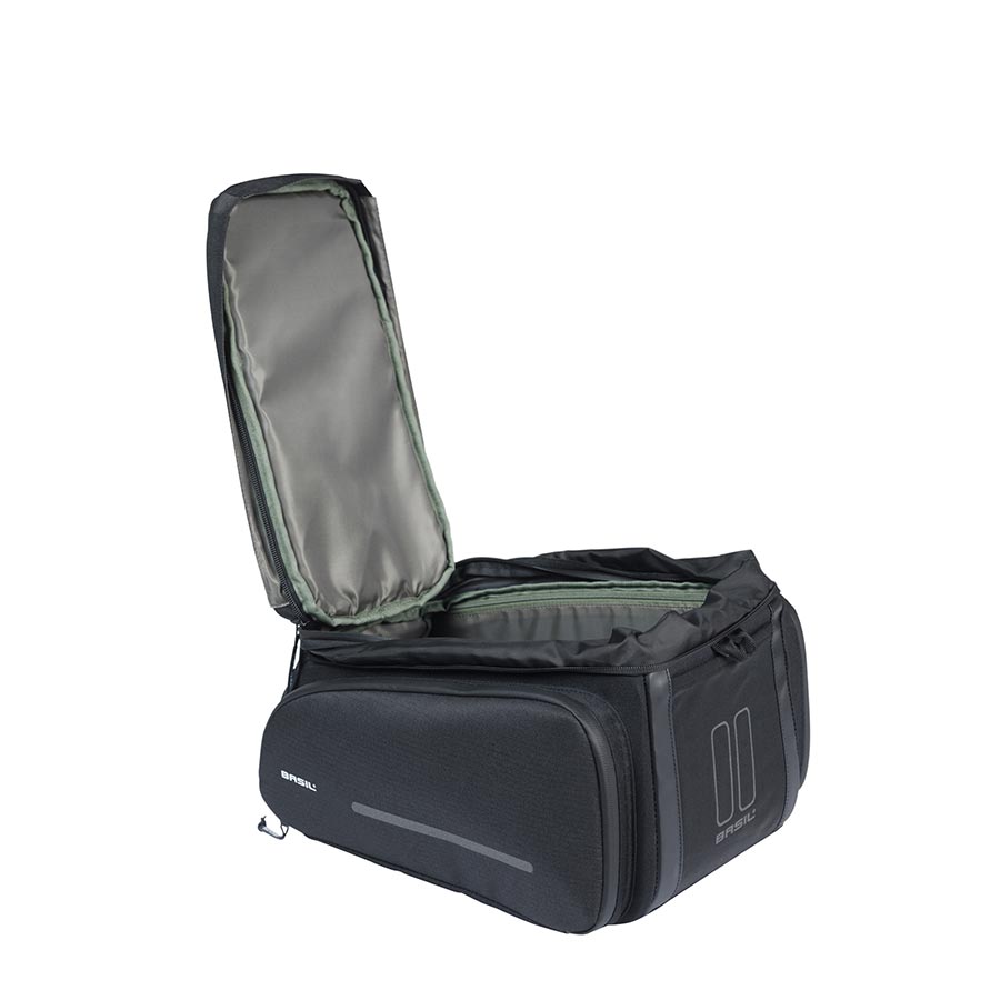 Black Basil Move Luggage trunk bag with 10-26L capacity, designed for secure storage and easy attachment to bikes.