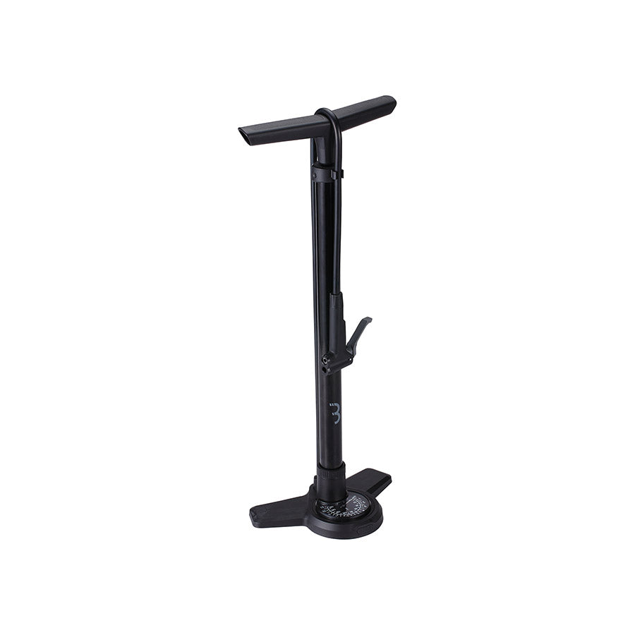 BBB Cycling BFP-28 AirBoost floor pump with dual valve head, black finish, capable of 160 PSI for bike tire inflation.