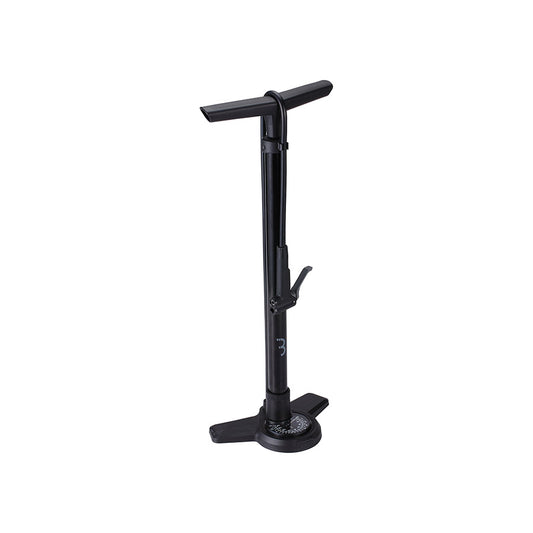 BBB Cycling BFP-28 AirBoost floor pump with dual valve head, black finish, capable of 160 PSI for bike tire inflation.