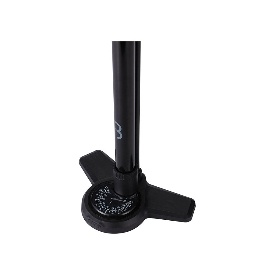 BBB Cycling BFP-28 AirBoost floor pump with dual valve head, black, capable of 160 PSI for bicycle tires.