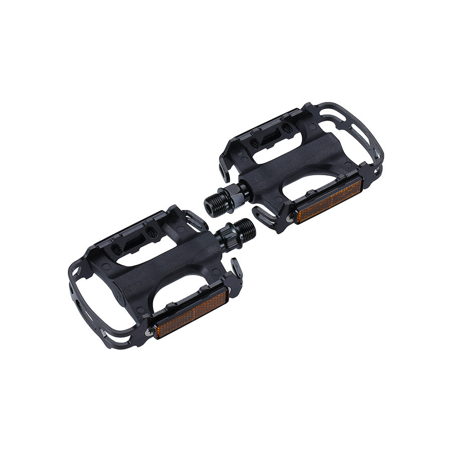 BBB Cycling BPD-15B Mount&Go 2.0 recreational pedals with black nylon body and Cr-Mo spindle, pair, for cycling.