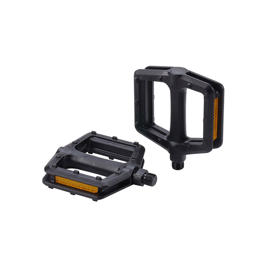 Black BBB Cycling BPD-35 TrailRide platform pedals with nylon body and Cr-Mo spindle, designed for mountain biking.
