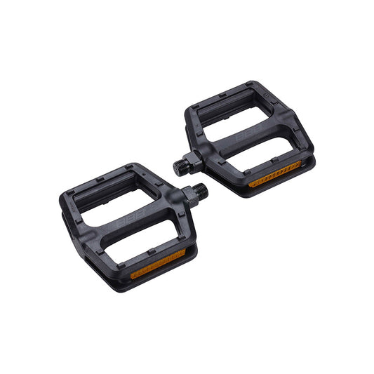 BBB Cycling BPD-35 TrailRide platform pedals with nylon body and Cr-Mo spindle, black pair for mountain biking.