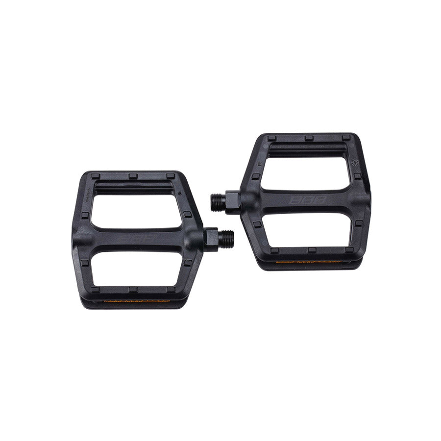 BBB Cycling BPD-35 TrailRide platform pedals with nylon bodies and Cr-Mo spindles, black pair for mountain biking.