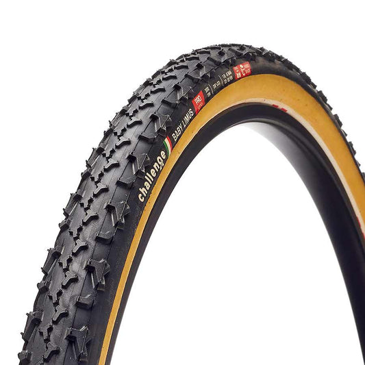 Challenge Baby Limus Pro gravel tire 700x33c with tanwall, folding tubeless design, natural rubber, 300 TPI for gravel biking.