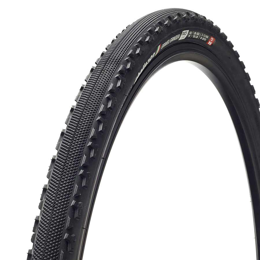 Black Challenge Gravel Grinder tires 700x42c folding clincher gravel tires with vulcanized nylon tread and 120 TPI for gravel riding.