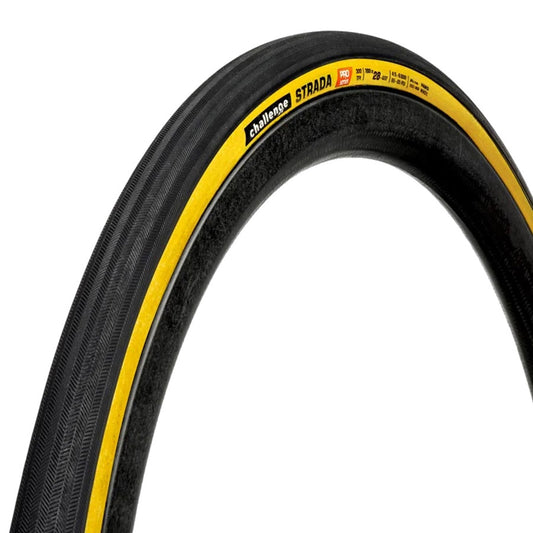 Challenge Strada Pro TLR road tires, 700x28, tubeless-ready with tanwall, folding design, high-ppsi construction for cycling.