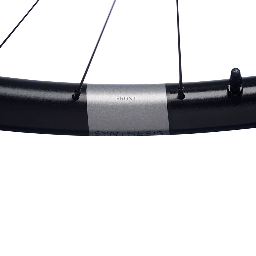 Crankbrothers Synthesis Alloy 2.0 Enduro wheels front 29-inch black alloy mountain bike wheels with 6-bolt disc compatibility
