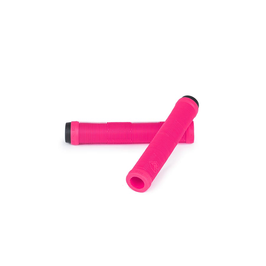 Black Eclat Pulsar grips for bikes with textured rubber surface and ergonomic design for enhanced grip and control.