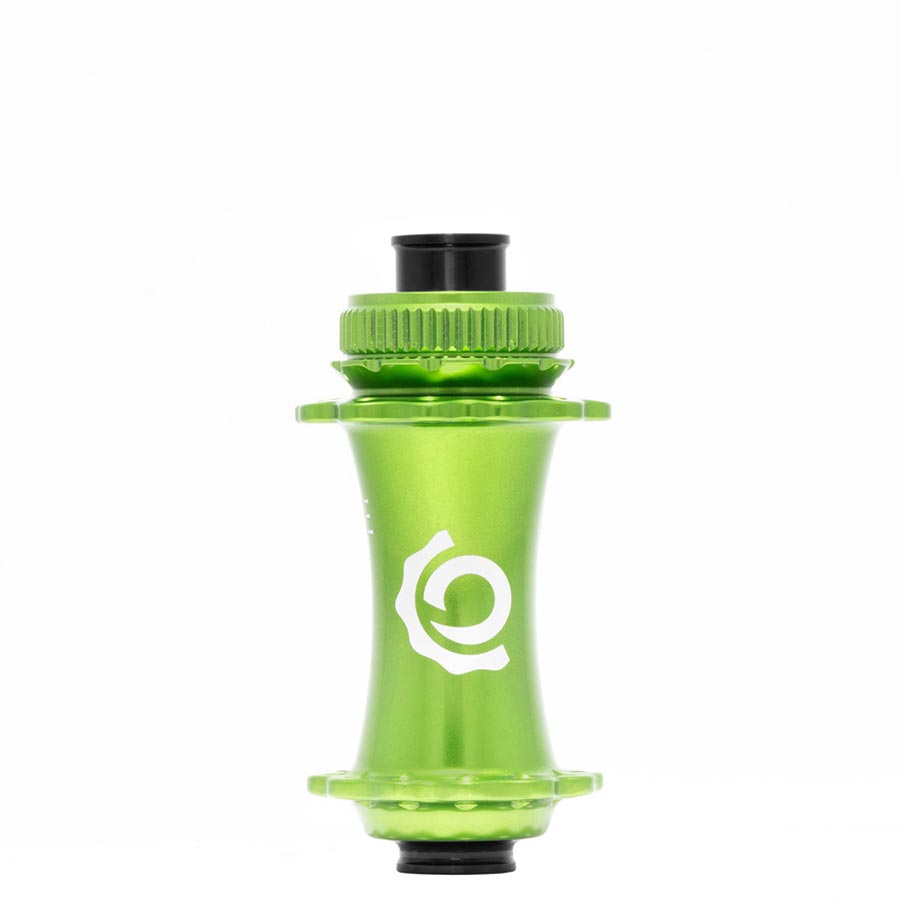 Industry Nine Solix M Classic front disc hub with 24h, 15mm thru-axle, 110mm boost spacing, black color, lightweight alloy.