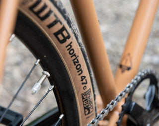 Marin Nicasio+ Satin Tan WTB horizon 650b Tire
