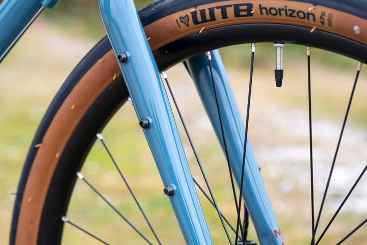 Marin Nicasio+ gravel bike in grey with 50cm frame, featuring drop handlebars and rugged tires for off-road cycling.