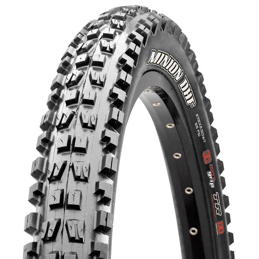 Maxxis Minion DHF mountain tire 26x2.50 wire bead with aggressive tread for downhill and trail riding, black rubber, side view.