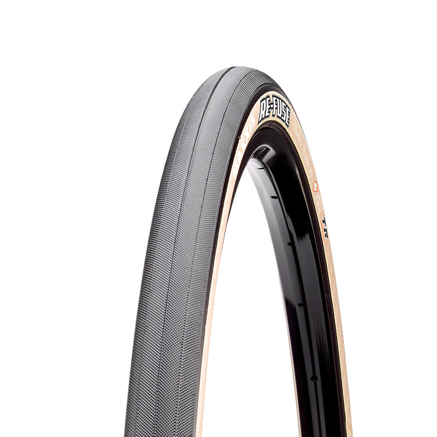 Maxxis Re-Fuse road tire 700x32c folding tubeless-ready black tire with MaxxShield protection and 60 TPI for durability.