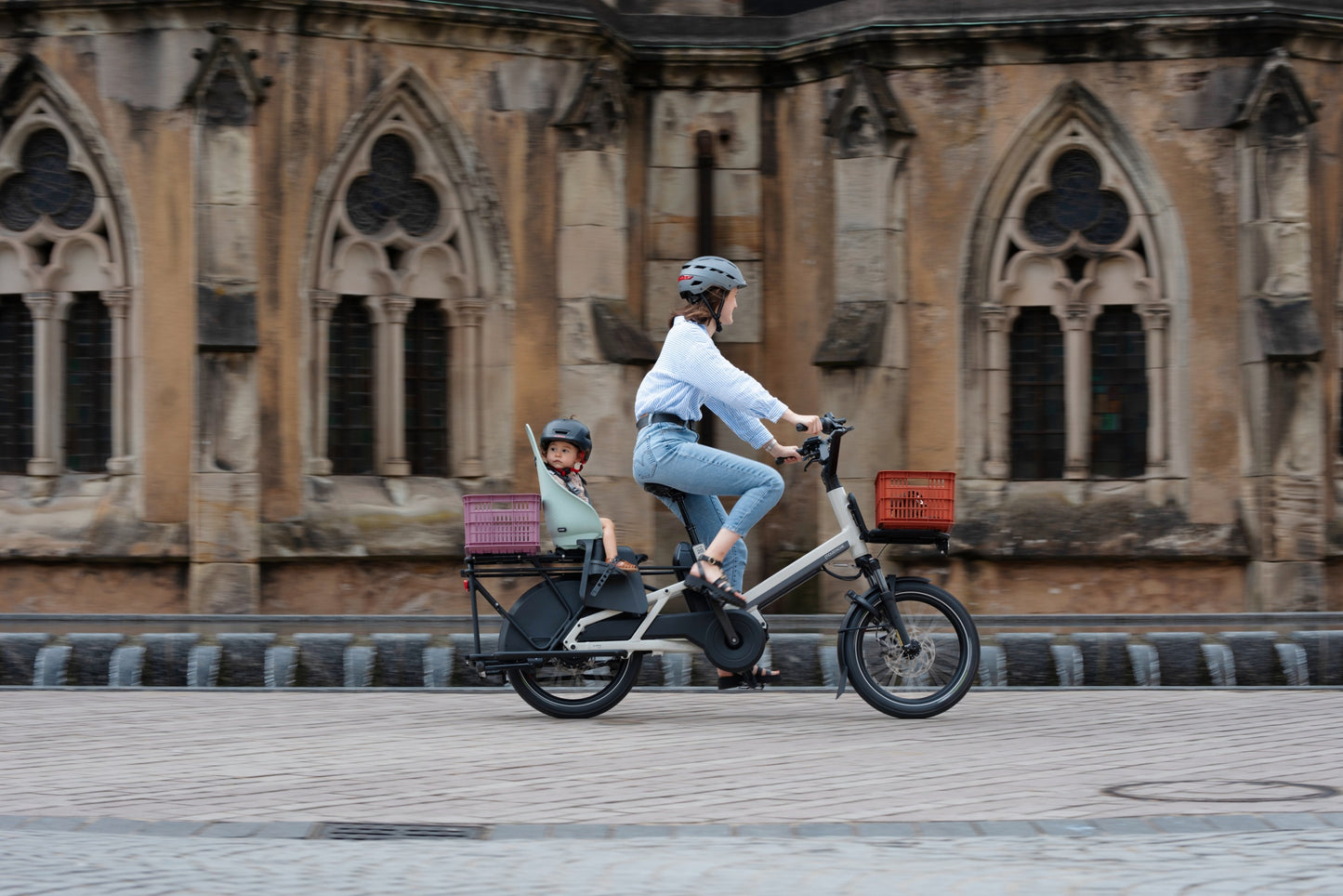 Moustache Lundi 20 Cargo 3 - MetroCycle