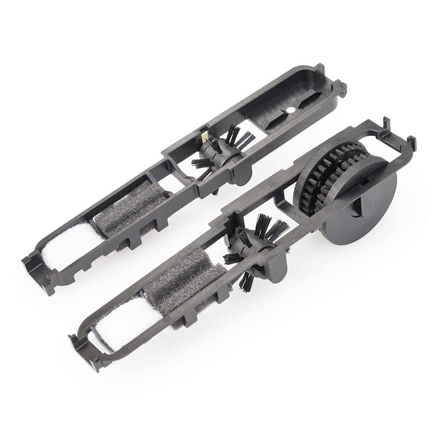 Park Tool CM-25 chain scrubber cleaning tool for bicycle chains, with brushes and scrubbing surface for thorough cleaning.