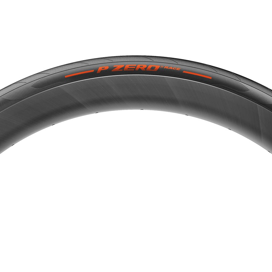 Pirelli PZero Race road tire 700x26c folding clincher with Smartevo Techbelt, black, made in Italy, for high-performance cycling.