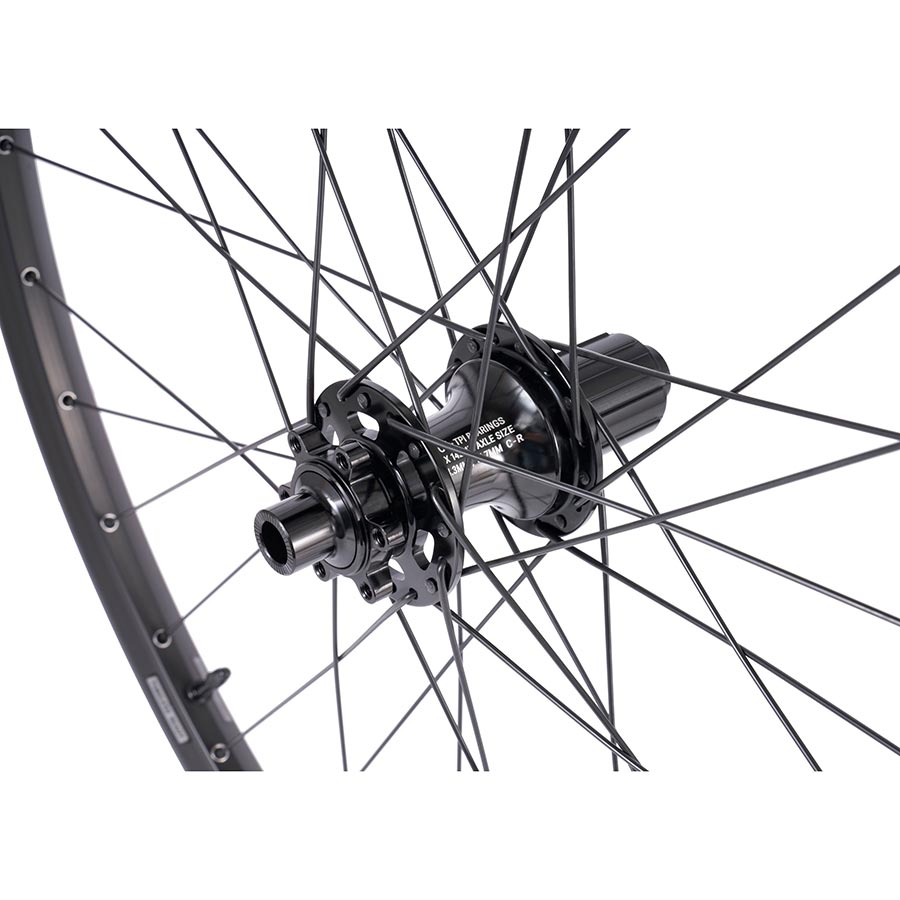 Seido Magnon wheels pair, 650b size, 584 holes, 32 spokes, 12mm thru-axle, 100mm R, 142mm disc, 6-bolt, bike wheels