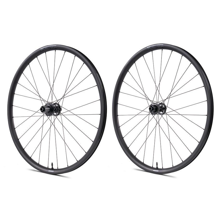 Pair of Seido Sinus 650B wheels with 584 holes, 28mm tire width, 100mm R, 142mm disc center lock for mountain bikes.