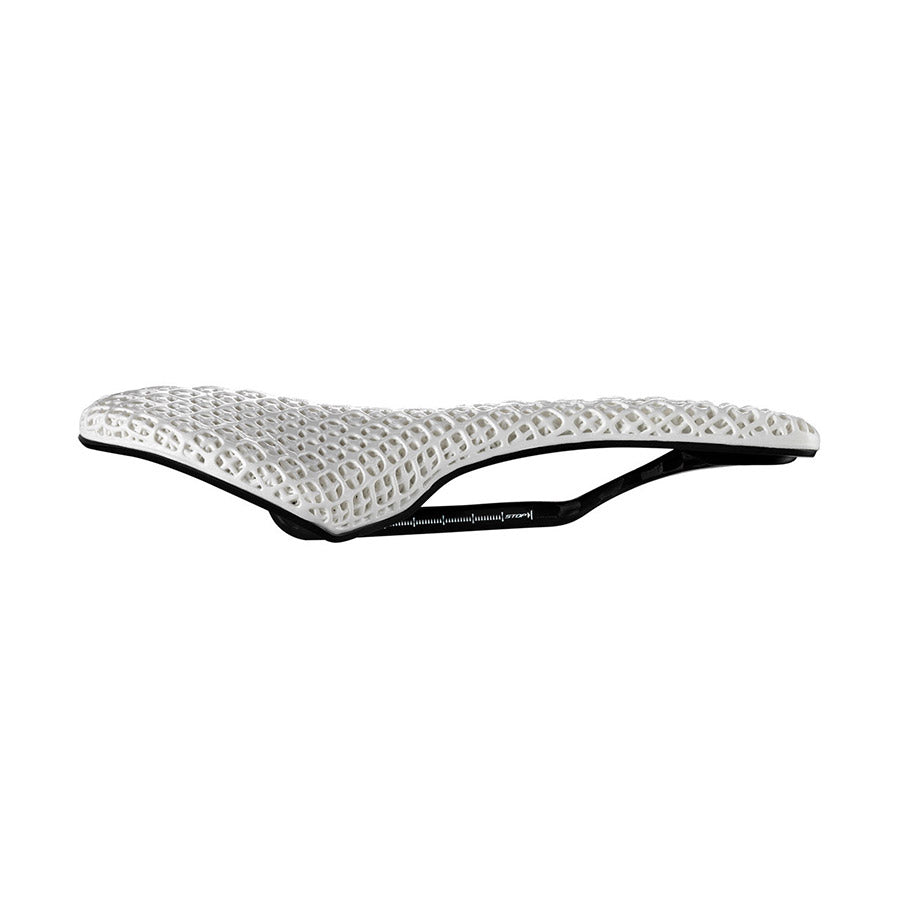 White Selle Italia SLR 3D road saddle for men, 145mm width, lightweight 129g, designed for comfort and performance.